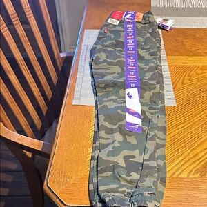 Levi's Green Camouflage Pants